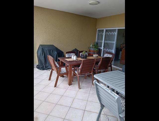 3 BEDROOM APARTMENT FOR SALE IN BALLITO BAY